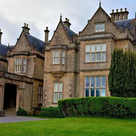 Villa Willow Country